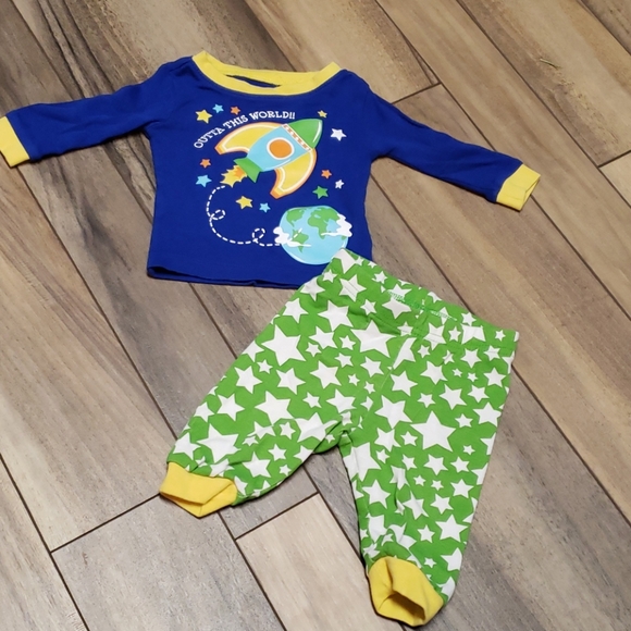 Children's Place space themed pajamas 🚀👨‍🚀 - Picture 1 of 7